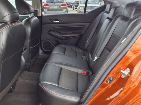 Used 2022 Nissan Altima 2.5 SR FWD image 21