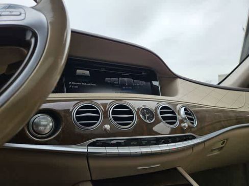 Used 2016 Mercedes-Benz S 550 Sedan image 27