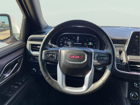 Used 2023 GMC Yukon XL SLT w/ SLT Luxury Package RWD image 35