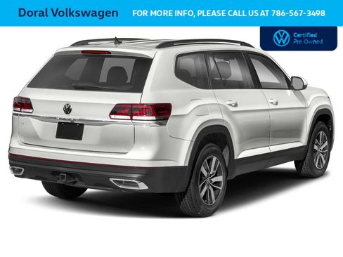 Used 2022 Volkswagen Atlas SE w/ Panoramic Sunroof Package image 2