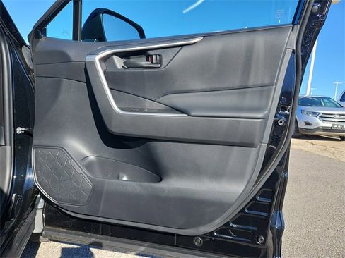 Used 2025 Toyota RAV4 LE image 10