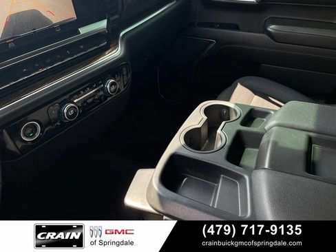 Used 2022 GMC Sierra 1500 Elevation w/ LPO, Elevation Black Package AWD/4WD image 19