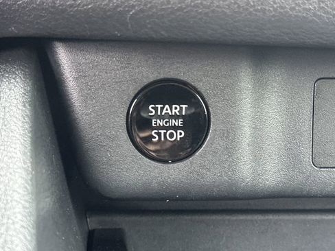 Certified 2025 Nissan Rogue S AWD/4WD image 6