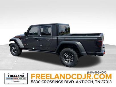 New 2025 Jeep Gladiator Mojave w/ Convenience Group