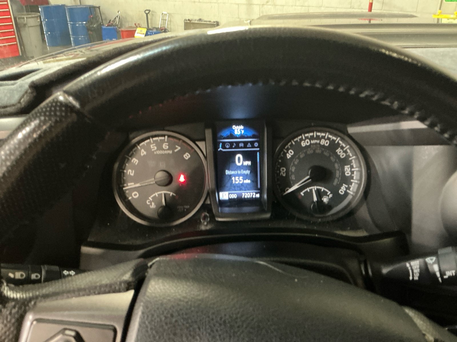 Used 2016 Toyota Tacoma TRD Sport w/ Towing Package RWD image 10