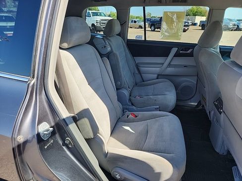 Used 2012 Toyota Highlander 4WD w/ Tech Pkg image 39