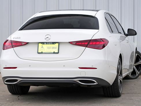 Used 2022 Mercedes-Benz C 300 Sedan w/ Exclusive Trim Package image 4
