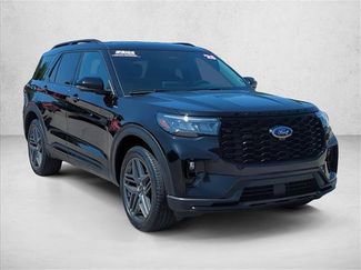 Certified 2025 Ford Explorer ST-Line w/ ST-Line Street Pack AWD/4WD video 3