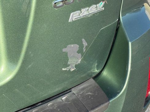 Used 2011 Subaru Outback 2.5i Premium w/ All-Weather Pkg image 24