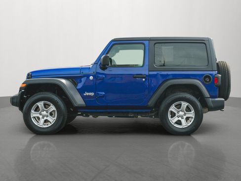Used 2020 Jeep Wrangler Sport AWD/4WD image 4