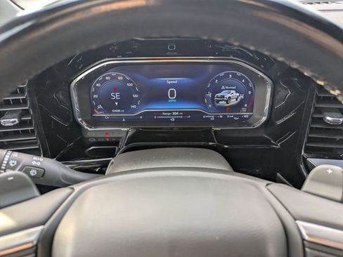 Used 2023 Chevrolet Silverado 1500 LT Trail Boss w/ Convenience Package II image 18