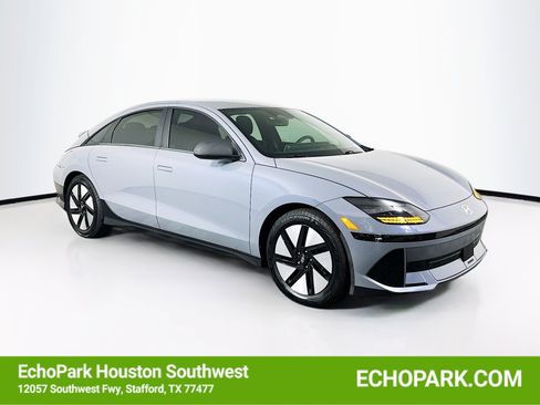 Used 2024 Hyundai Ioniq 6 SE RWD image 1
