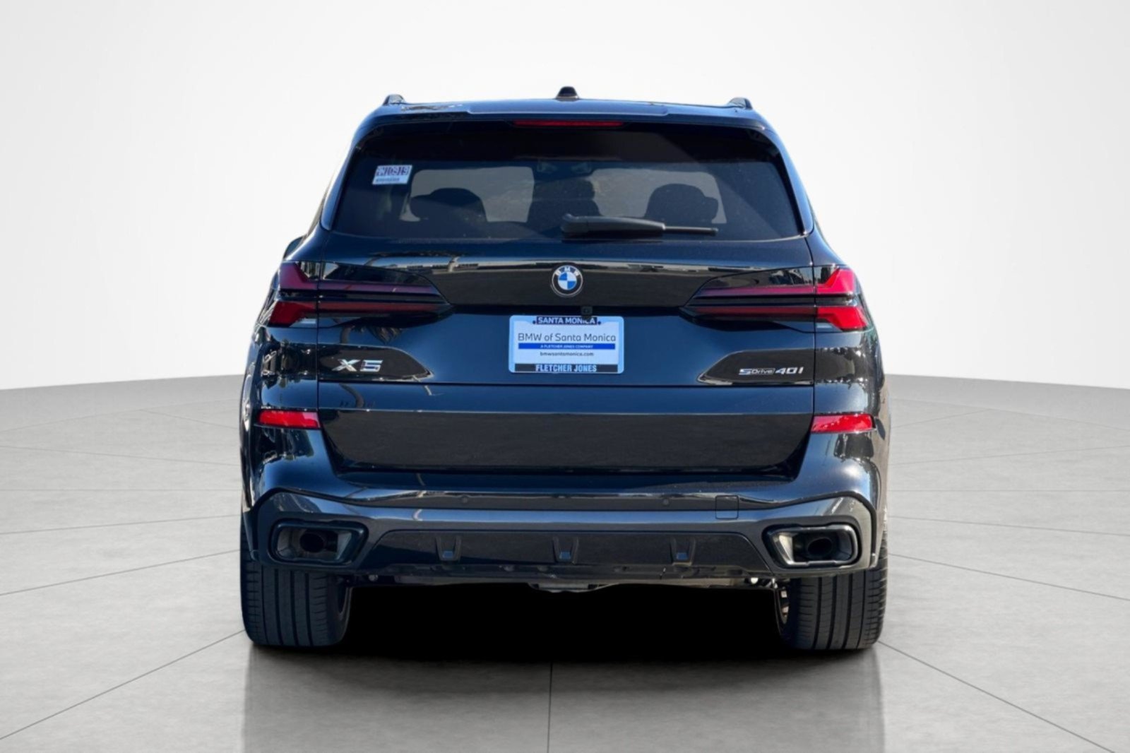 Used 2024 BMW X5 sDrive40i w/ M Sport Package RWD image 4