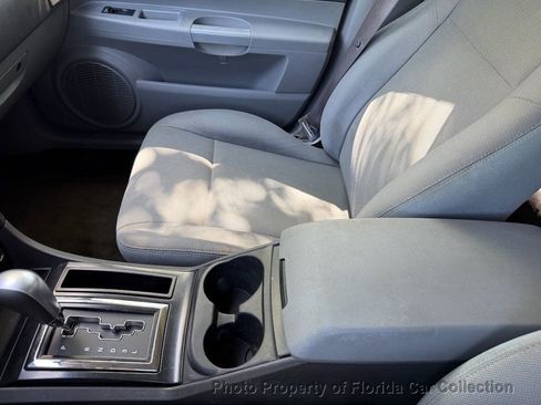 Used 2005 Dodge Magnum SE RWD image 54