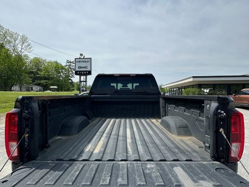 Used 2024 GMC Sierra 2500 SLE w/ SLE Value Package; AWD/4WD image 20