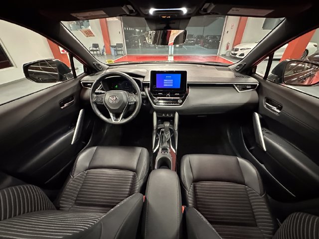 Certified 2024 Toyota Corolla Cross AWD Hybrid w/ Convenience Package image 25