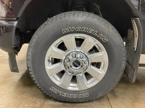 Used 2022 Ford F350 Platinum image 19