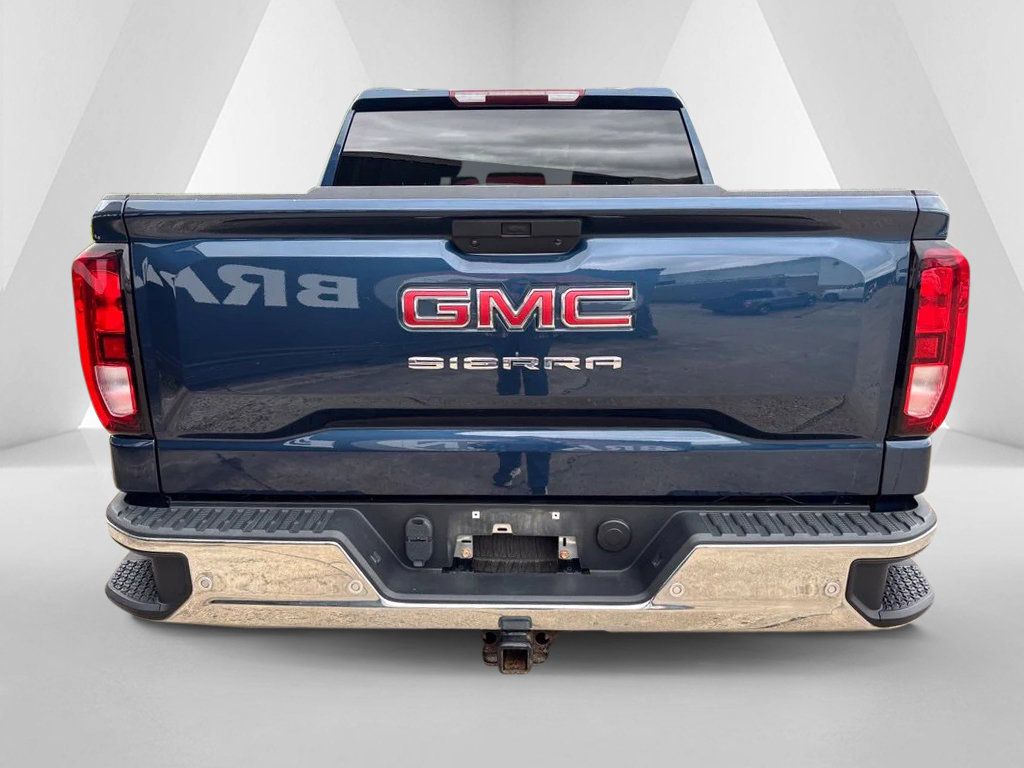 Used 2021 GMC Sierra 1500 4x4 Crew Cab w/ Convenience Package image 7