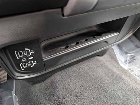 Used 2024 RAM 2500 Big Horn image 29