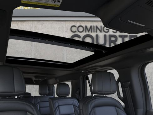New 2026 Lincoln Navigator L Reserve AWD/4WD image 22