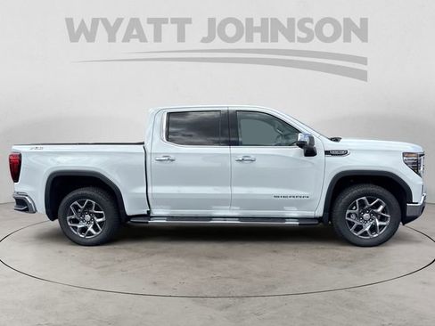 New 2026 GMC Sierra 1500 SLT AWD/4WD image 6