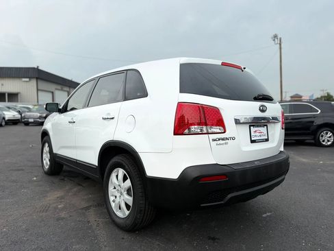 Used 2013 Kia Sorento LX FWD image 10