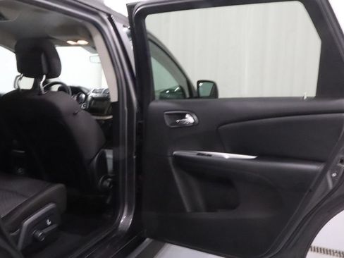 Used 2016 Dodge Journey SXT w/ Comfort/Convenience Group AWD/4WD image 16