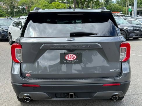 Used 2023 Ford Explorer XLT w/ Equipment Group 202A AWD/4WD image 7