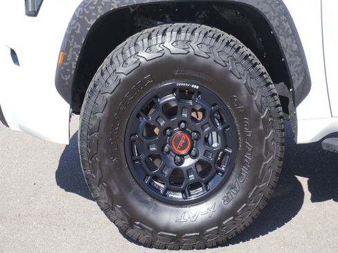 Used 2025 Toyota Sequoia TRD Pro AWD/4WD image 9