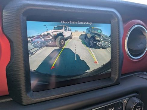 Used 2021 Jeep Wrangler Rubicon AWD/4WD image 15