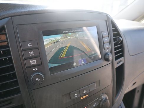 Used 2021 Mercedes-Benz Metris w/ Premium Safety Package image 14