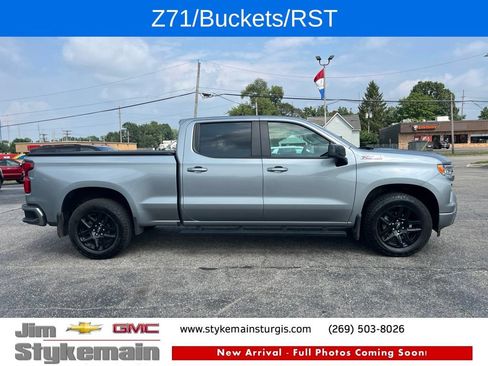 Used 2024 Chevrolet Silverado 1500 RST w/ Z71 Off-Road Package AWD/4WD image 2