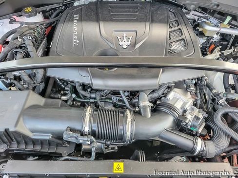 New 2025 Maserati Grecale Modena image 26