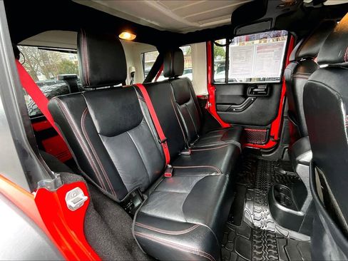 Used 2018 Jeep Wrangler Unlimited Rubicon image 23