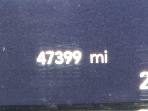 Used 2024 Chrysler Pacifica Touring-L image 17