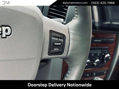 Used 2007 Jeep Grand Cherokee Limited w/ Trailer Tow Group IV AWD/4WD image 31