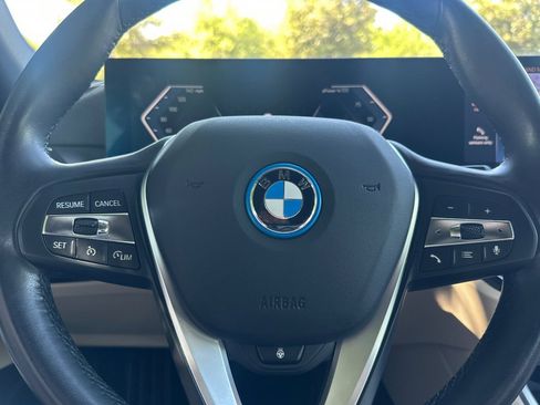 Certified 2023 BMW i4 eDrive35 w/ Premium Package RWD image 28