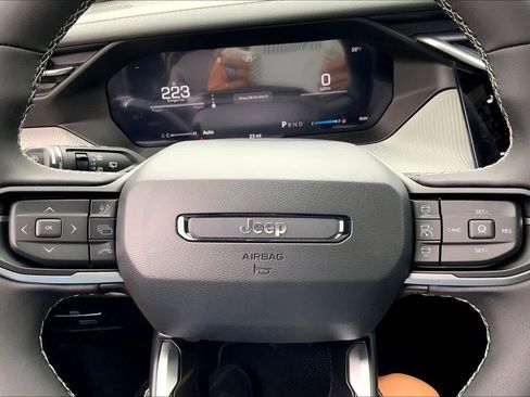 New 2026 Jeep Cherokee Laredo image 18