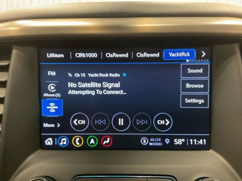 Used 2021 GMC Acadia Denali w/ Denali Ultimate Package image 23