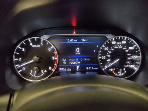 Used 2024 Nissan Altima 2.5 SR FWD image 23