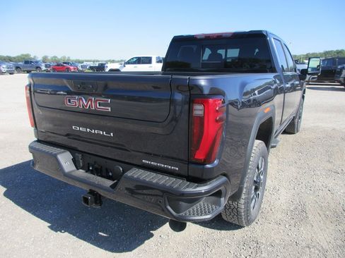 New 2026 GMC Sierra 3500 Denali w/ Denali Reserve Package AWD/4WD image 5
