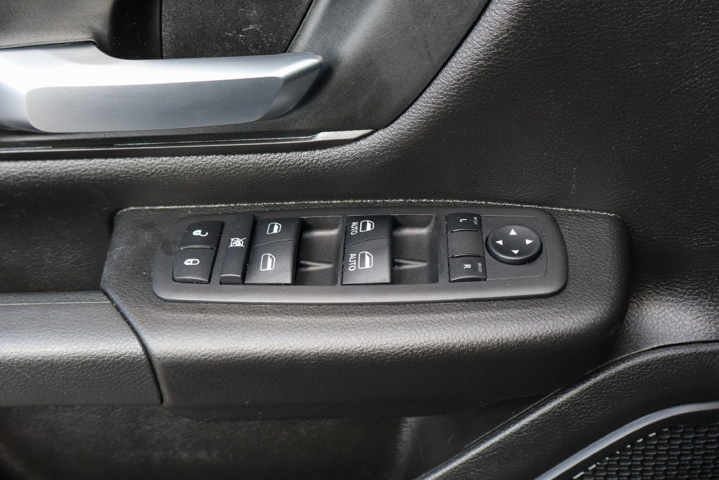 Used 2024 RAM 1500 Tradesman w/ Night Edition AWD/4WD image 18