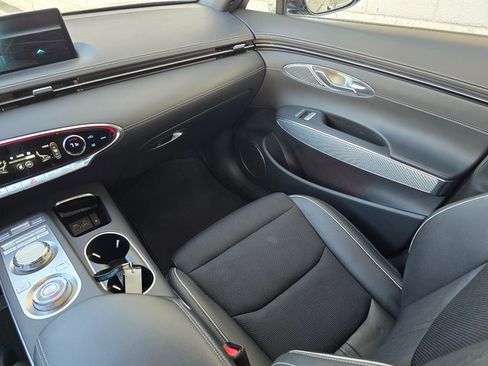 Used 2023 Genesis GV70 2.5T w/ Sport Prestige Package image 20