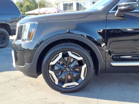 Certified 2023 Kia Telluride S w/ S Sunroof Package image 16