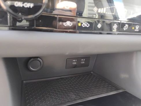 New 2026 Nissan Pathfinder SV image 22