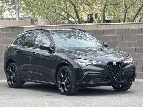Used 2024 Alfa Romeo Stelvio AWD image 6