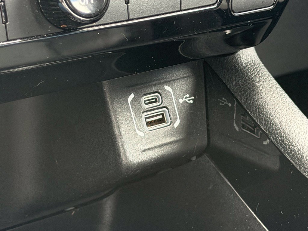 Used 2022 Jeep Compass Limited AWD/4WD image 16