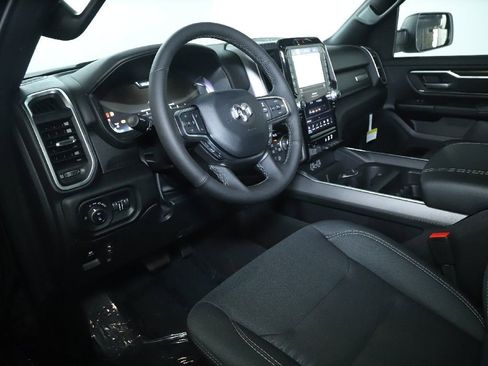 Used 2025 RAM 1500 Big Horn AWD/4WD image 17