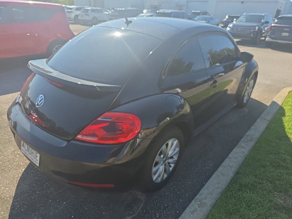 Used 2016 Volkswagen Beetle 1.8T S FWD image 6