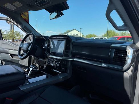 Used 2022 Ford F150 Lariat image 34